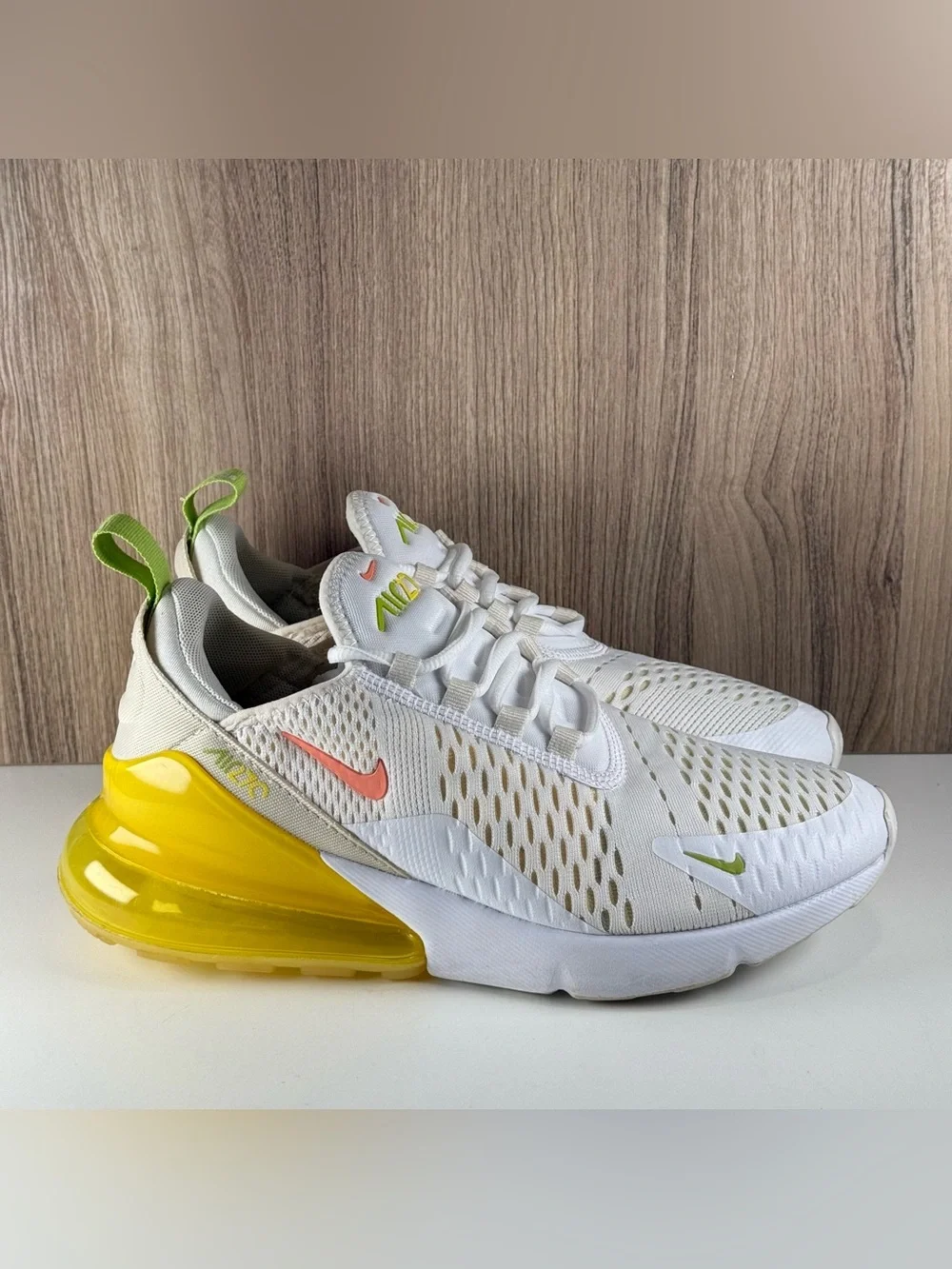 Nike Air Max 270 White Yellow Strike Shoes DV2184-100 Women’s Size 8